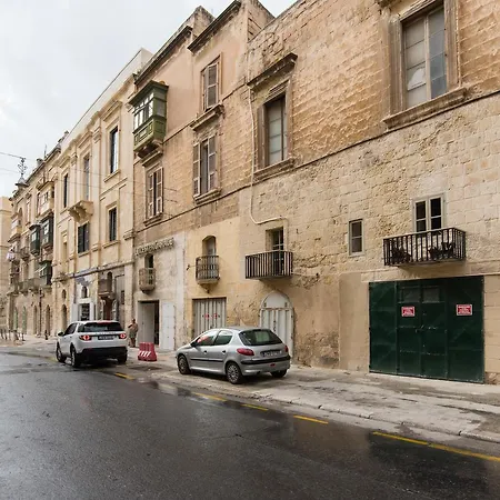 1 Bedroom Heritage Apartment Valletta