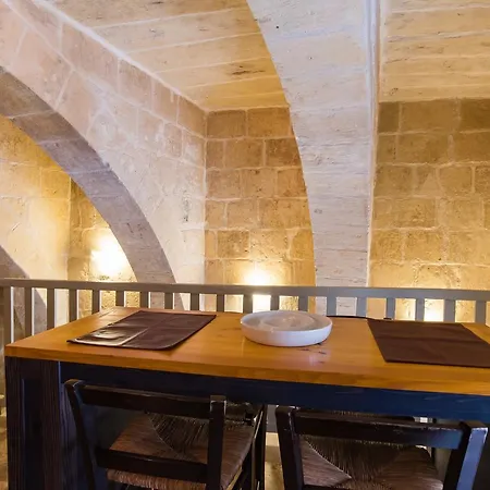 1 Bedroom Heritage Apartment Valletta