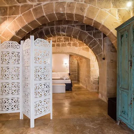 1 Bedroom Heritage *